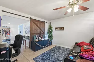 4128 W Gelding Dr, Phoenix, AZ 85053 - Photo 23