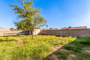 7127 W Holly St, Phoenix, AZ 85035 - Photo 23