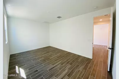 9025 W Denton Lane, Glendale, AZ 85305 - Photo 11