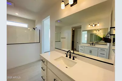 9025 W Denton Lane, Glendale, AZ 85305 - Photo 19