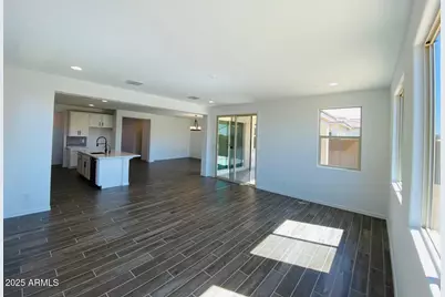 9025 W Denton Lane, Glendale, AZ 85305 - Photo 9