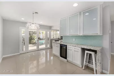 5833 N 81st Street, Scottsdale, AZ 85250 - Photo 11