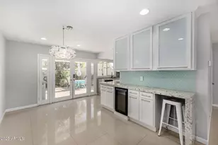 5833 N 81st St, Scottsdale, AZ 85250 - Photo 11