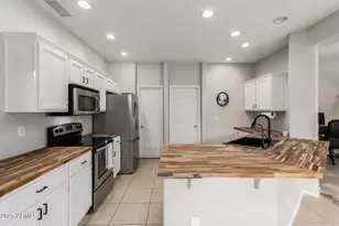 627 W Oak Tree Ln, San Tan Valley, AZ 85143 - Photo 9