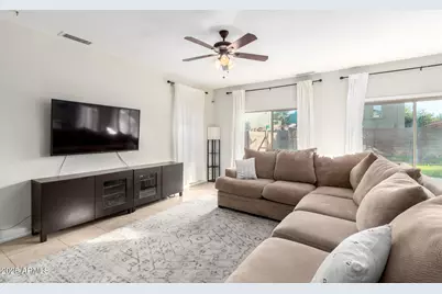 627 W Oak Tree Lane, San Tan Valley, AZ 85143 - Photo 5