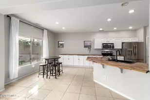 627 W Oak Tree Ln, San Tan Valley, AZ 85143 - Photo 7