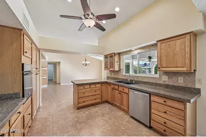 13915 W Gable Hill Drive, Sun City West, AZ 85375 - Photo 15