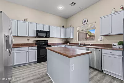 15516 W Marconi Avenue, Surprise, AZ 85374 - Photo 7