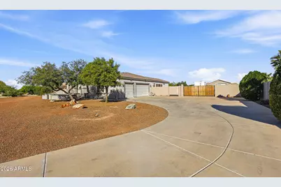 23024 W Sierra Ridge Way, Wittmann, AZ 85361 - Photo 9