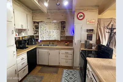 9301 E Faith Avenue, Hereford, AZ 85615 - Photo 9