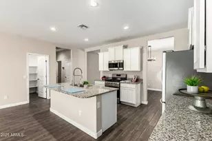 10773 W Swayback Pass Pass, Peoria, AZ 85383 - Photo 11