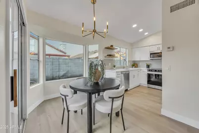 8830 W Saint John Road, Peoria, AZ 85382 - Photo 9