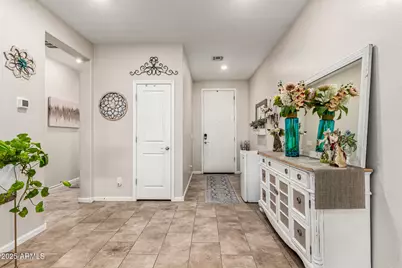 9341 W Willow Bend Lane, Phoenix, AZ 85037 - Photo 9