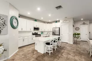 9341 W Willow Bend Ln, Phoenix, AZ 85037 - Photo 3
