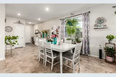 9341 W Willow Bend Lane, Phoenix, AZ 85037 - Photo 11