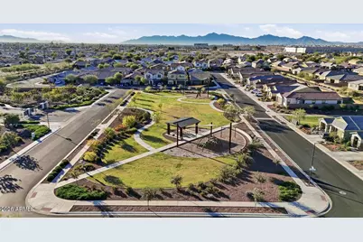 9341 W Willow Bend Lane, Phoenix, AZ 85037 - Photo 25