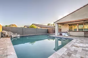 6815 S 19th Ln, Phoenix, AZ 85041 - Photo 31