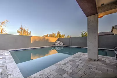 6815 S 19th Lane, Phoenix, AZ 85041 - Photo 33