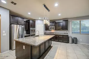 6815 S 19th Ln, Phoenix, AZ 85041 - Photo 3