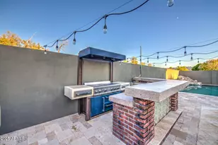 6815 S 19th Ln, Phoenix, AZ 85041 - Photo 35