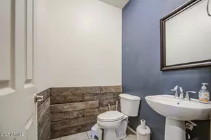 6815 S 19th Ln, Phoenix, AZ 85041 - Photo 17