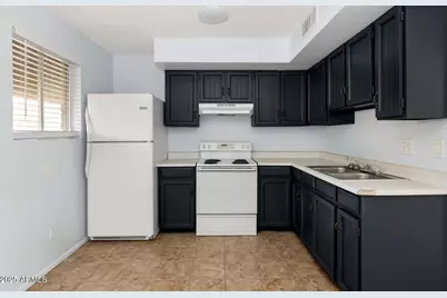 822 E Carol Avenue, Phoenix, AZ 85020 - Photo 11