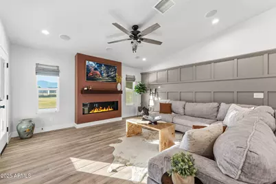 7336 N 181st Avenue, Waddell, AZ 85355 - Photo 9