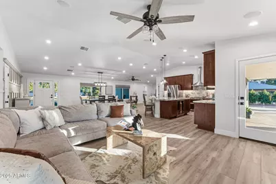 7336 N 181st Avenue, Waddell, AZ 85355 - Photo 11