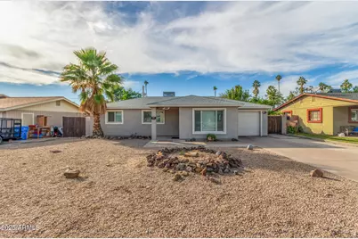 2312 N 31st Place, Phoenix, AZ 85008 - Photo 1