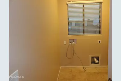 17976 W Paseo Way, Goodyear, AZ 85338 - Photo 9