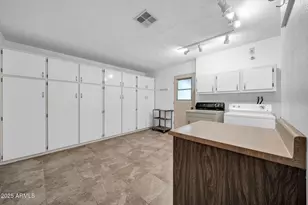 9718 W Terrace Ln, Sun City, AZ 85373 - Photo 21