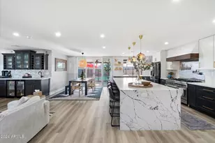 4015 E Catalina Dr, Phoenix, AZ 85018 - Photo 3