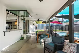 4015 E Catalina Dr, Phoenix, AZ 85018 - Photo 19