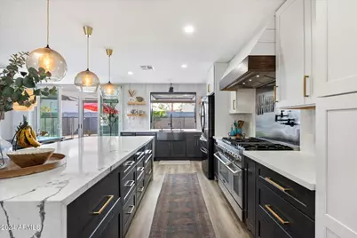 4015 E Catalina Drive, Phoenix, AZ 85018 - Photo 5