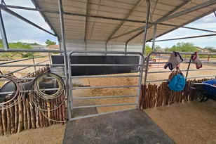 23300 W Mule Deer Ln, Congress, AZ 85332 - Photo 15