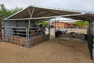 23300 W Mule Deer Ln, Congress, AZ 85332 - Photo 17