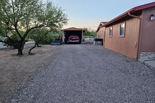 23300 W Mule Deer Ln, Congress, AZ 85332 - Photo 9