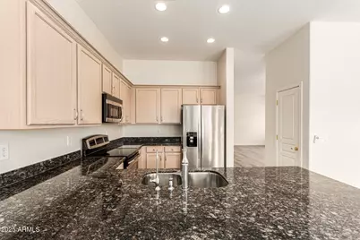 2031 E Valencia Drive, Phoenix, AZ 85042 - Photo 17