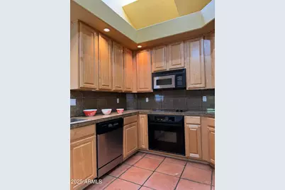 7240 N Dreamy Draw Drive #114, Phoenix, AZ 85020 - Photo 21