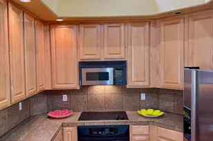 7240 N Dreamy Draw Dr, Phoenix, AZ 85020 - Photo 21