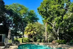 7240 N Dreamy Draw Dr, Phoenix, AZ 85020 - Photo 5