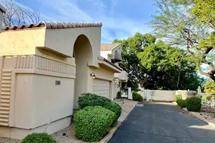 7240 N Dreamy Draw Dr, Phoenix, AZ 85020 - Photo 1