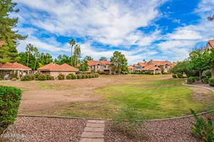 1633 E Lakeside Dr, Gilbert, AZ 85234 - Photo 31