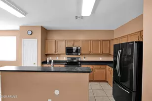 14710 W Laurel Ln, Surprise, AZ 85379 - Photo 9