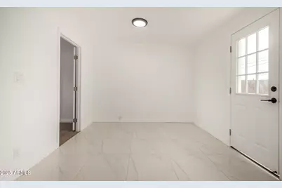 5036 S 36th Avenue, Phoenix, AZ 85041 - Photo 11