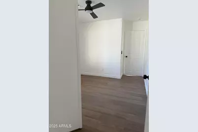 5092 N 75th Lane, Glendale, AZ 85303 - Photo 5