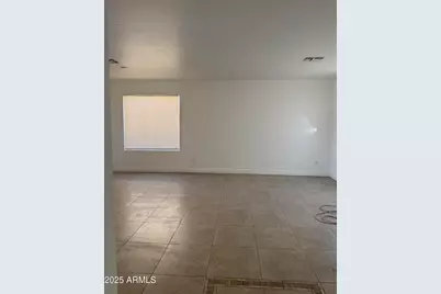 5092 N 75th Lane, Glendale, AZ 85303 - Photo 3