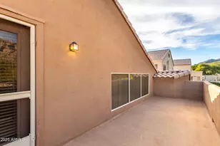 908 E Mountain Sage Dr, Phoenix, AZ 85048 - Photo 25