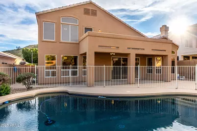 908 E Mountain Sage Drive, Phoenix, AZ 85048 - Photo 17