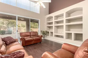 908 E Mountain Sage Dr, Phoenix, AZ 85048 - Photo 31